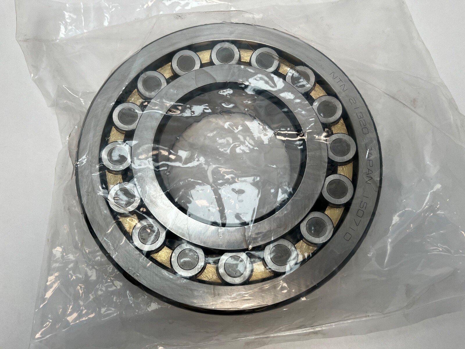 NTN 21320 Spherical Bearing 100x215x47 mm 21320-M Japan