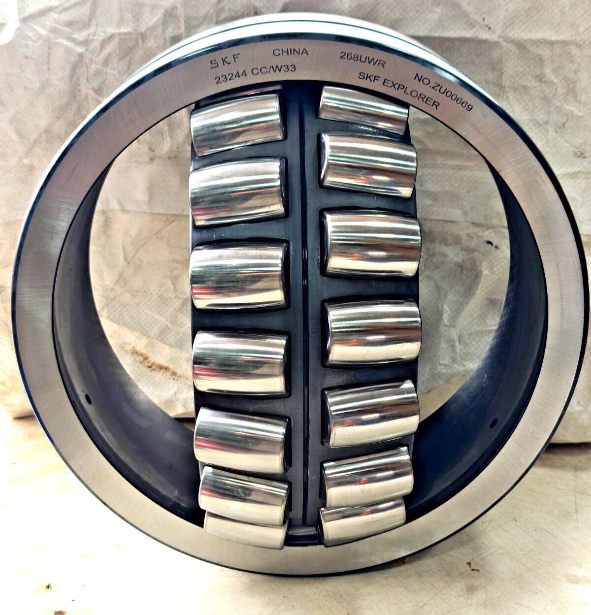 23244 CC/W33 SKF Spherical Roller Bearing 220 x 400 x 144 mm SKF 23244CC/W33