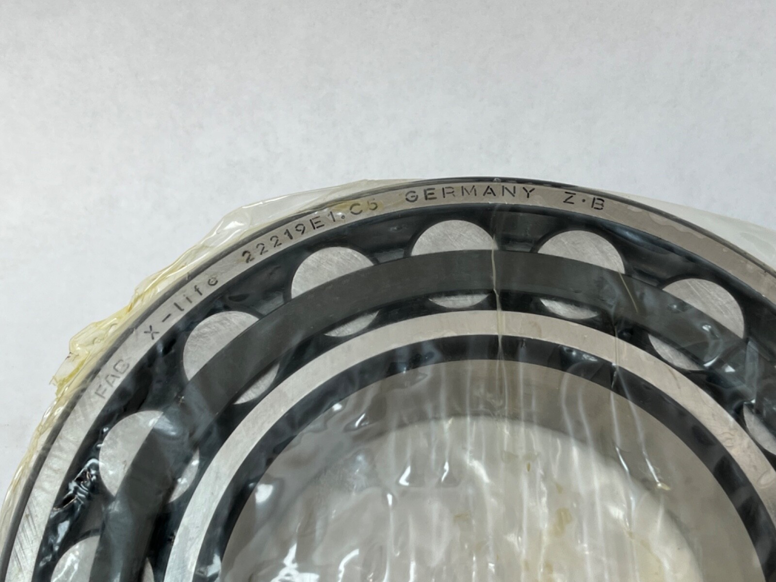 FAG 22219E1.C5 Spherical Roller Bearing 95x170x43 mm 22219-E1-C5 22219E Germany
