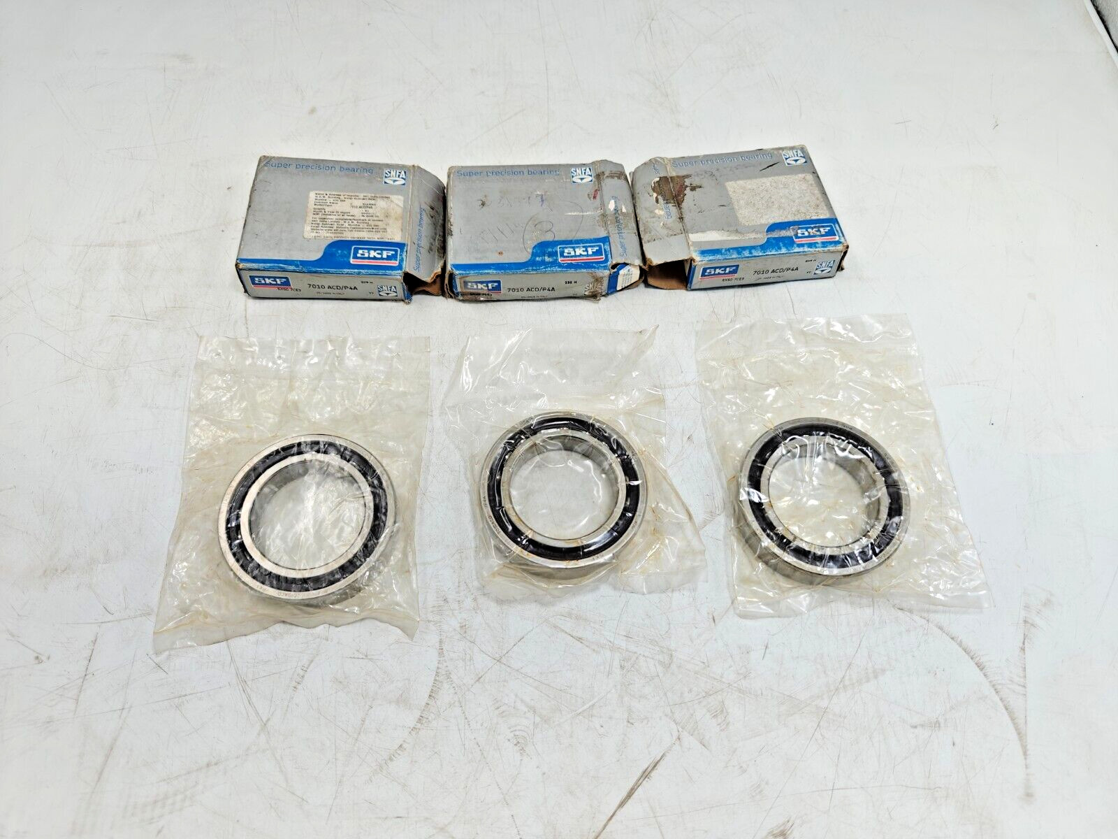 7010ACD/P4A SKF / SNFA Super Precision Angular Bearings 7010 ACD P4A ,EX50 7CE3