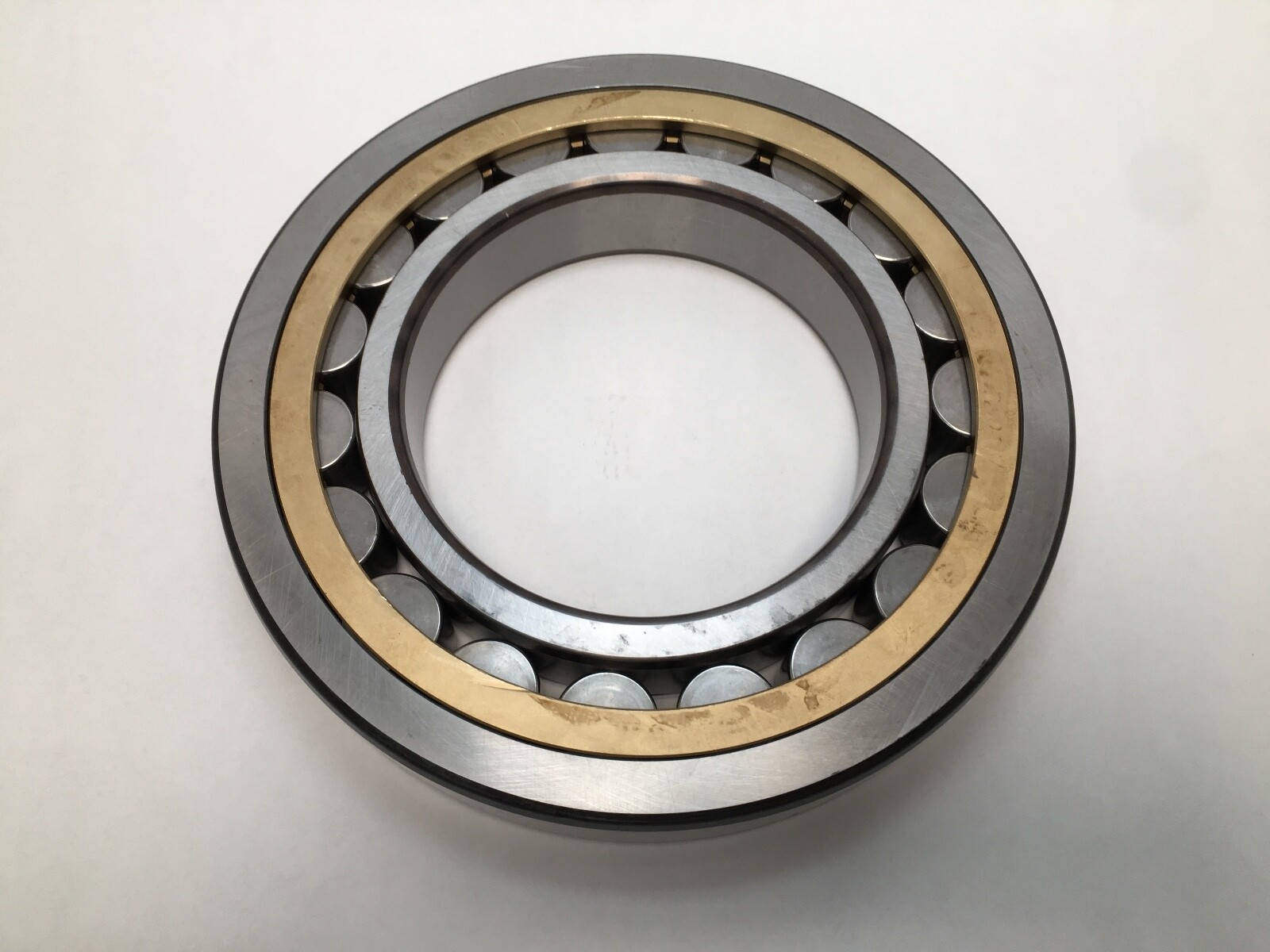 SKF NU-228-ECML Cylindrical Roller Bearing 140x250x42 mm NU228ECML NU228 Germany