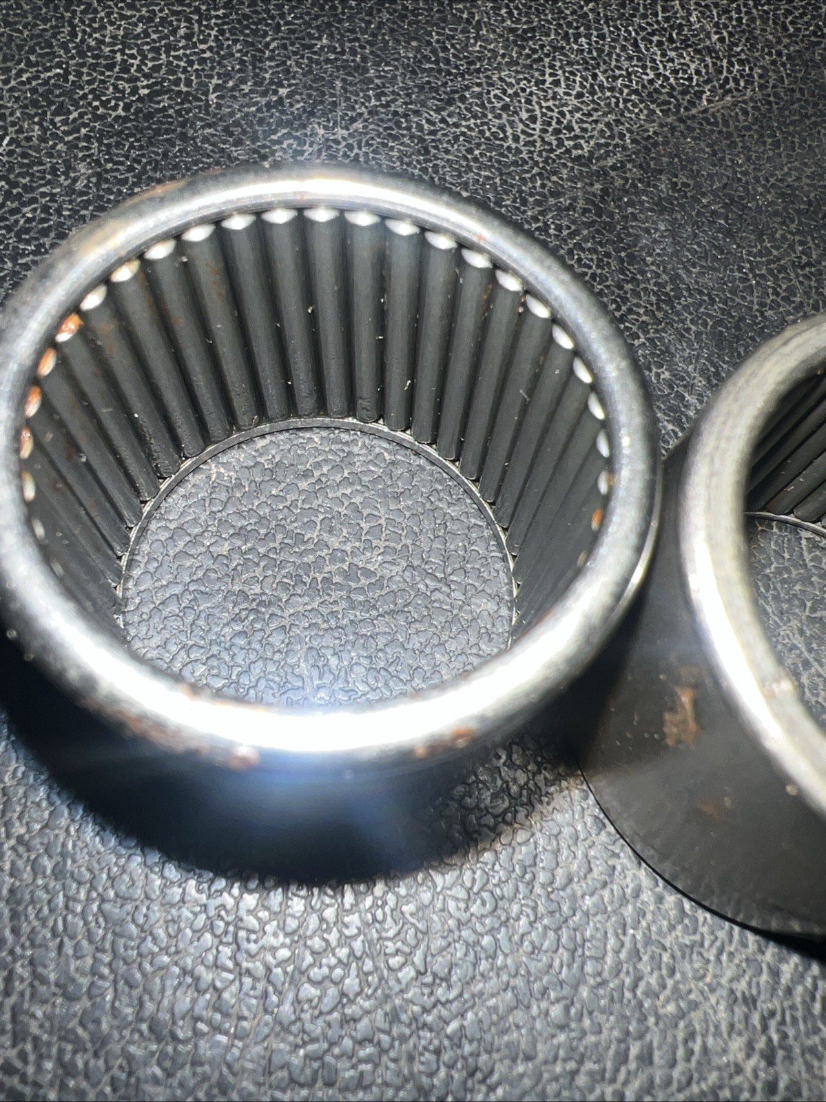 2x Torrington B-1816 Needle Roller Bearing 1-1/8″ ID Qty 2 (OUTER RUST DUE AGE)