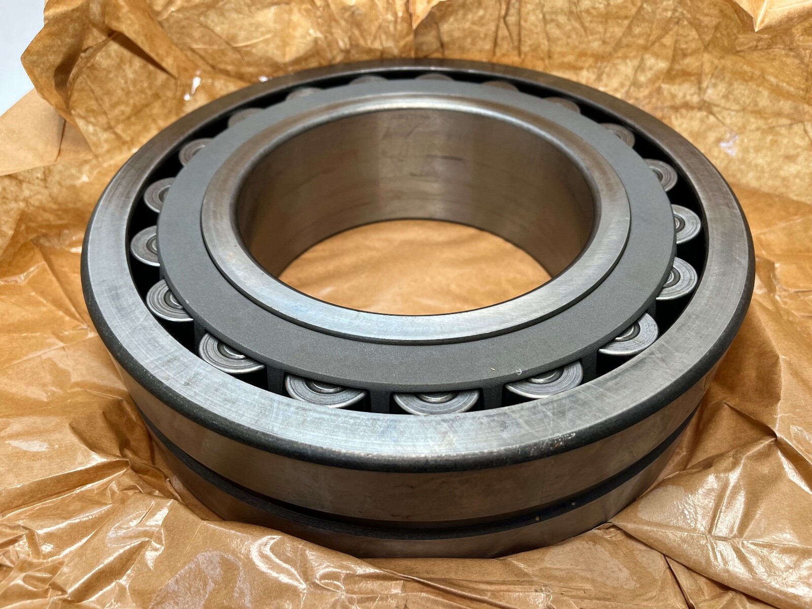 SKF 22232-CKJ-W33 Spherical Bearing 160x290x80 mm 22232-C-K-J-W33 22232CC USA