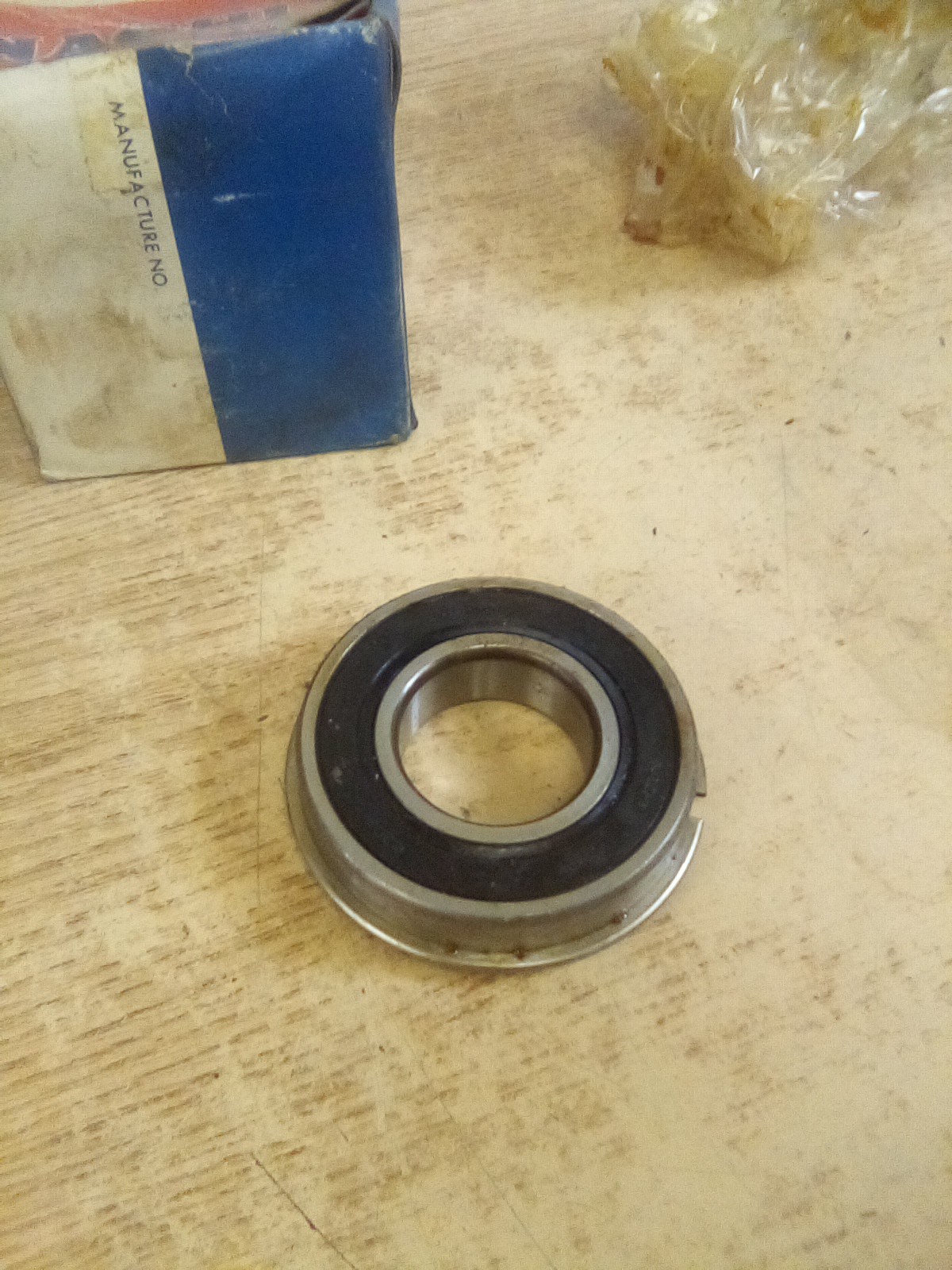 Nachi 6206-2NSLNR Bearing