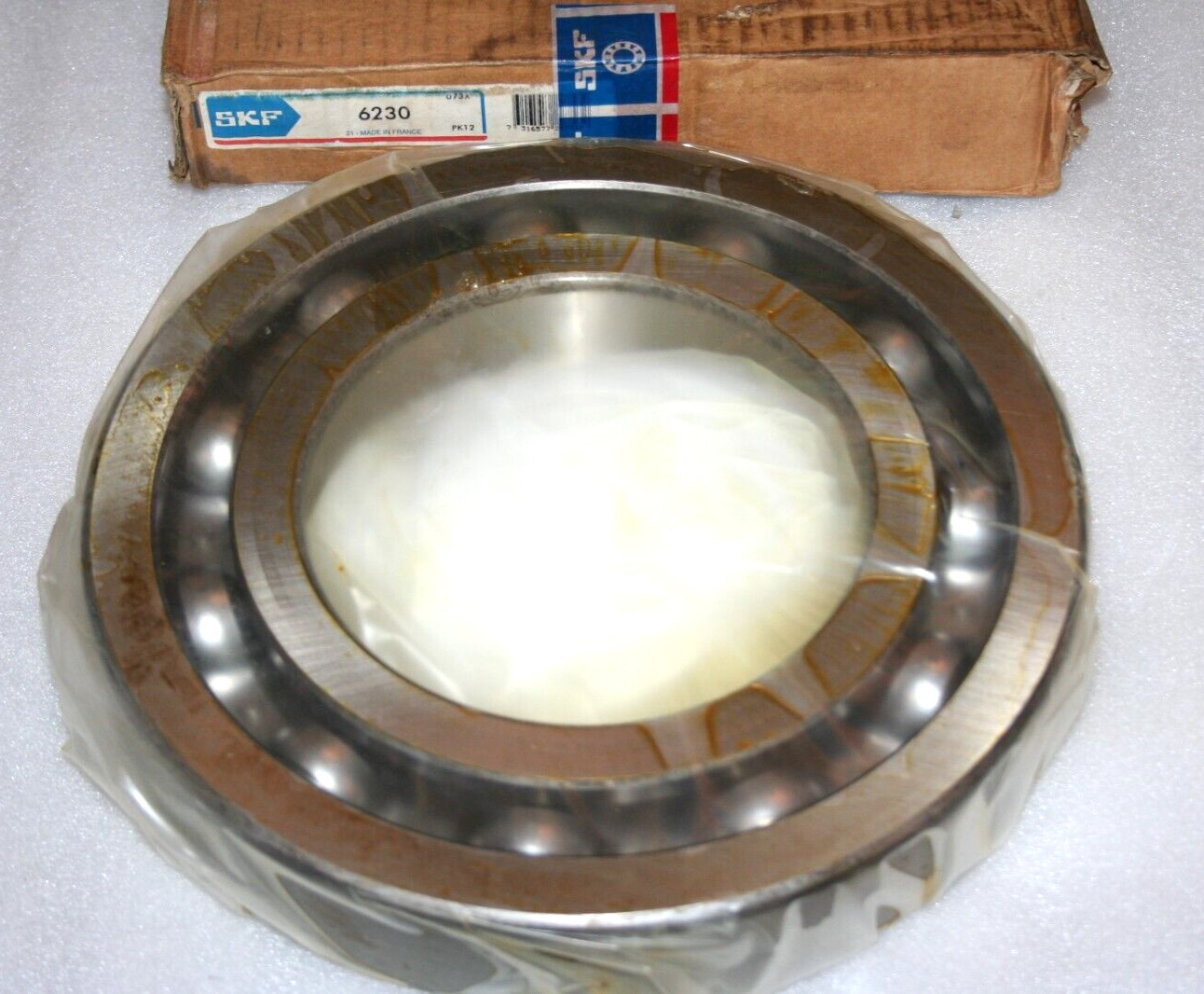 SKF 6230 Radial Deep Groove Ball Bearing * NEW *