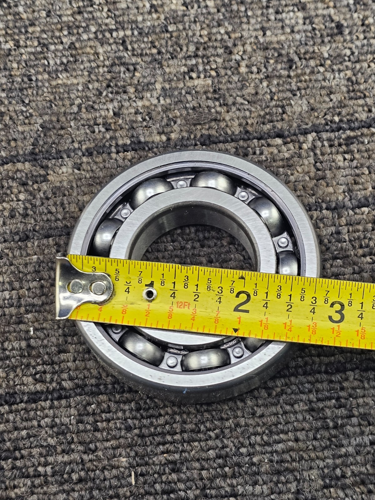 SKF 6207-J Single Row Deep Groove Ball Bearing 1.36″ Bore x 2-3/4″ OD x 0.66″ W
