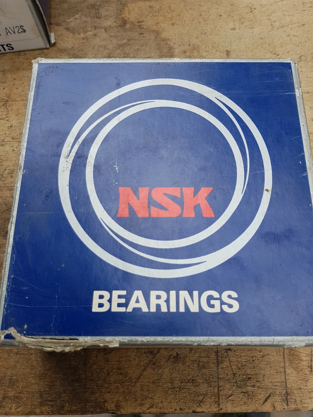 NSK bearing UCF 210