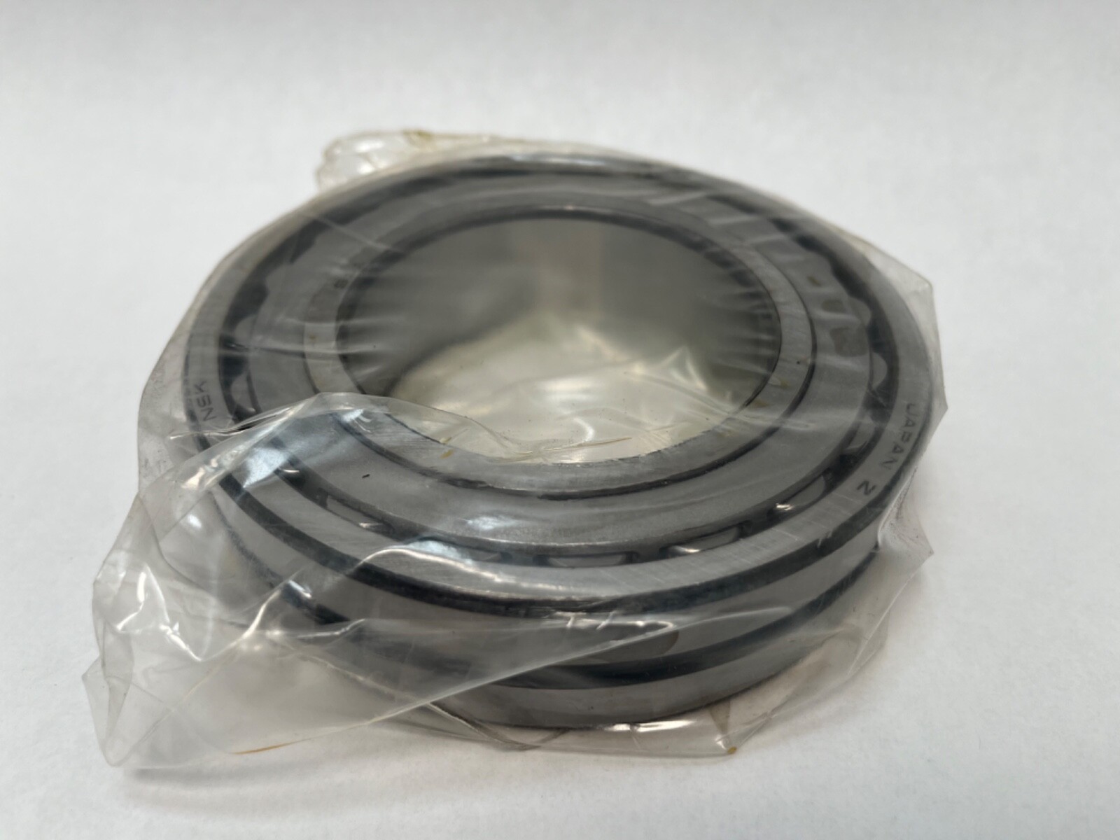 NSK 22215CDE4S11 Spherical Bearing 75x130x31 mm 22215 CD W33/E4 S11 Japan