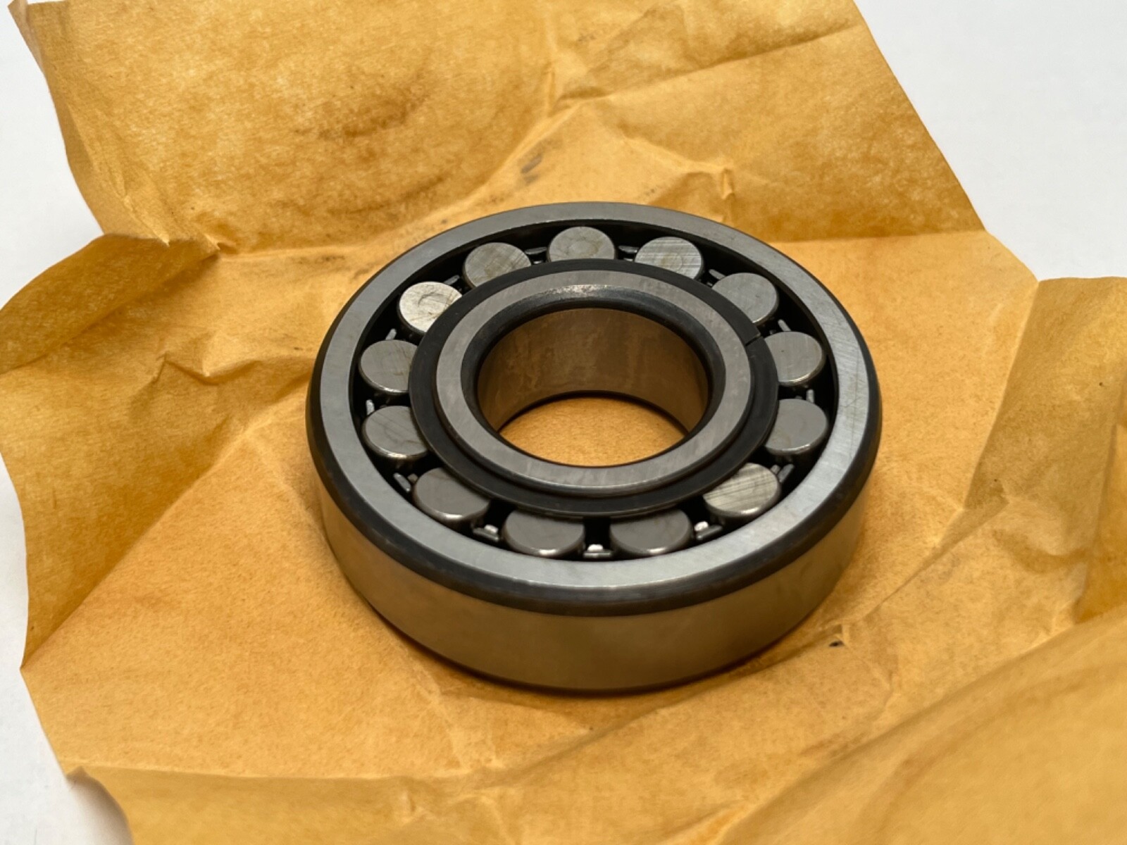 SNR 21305V Spherical Bearing 25x62x17 mm 21305-V 21305-CJ