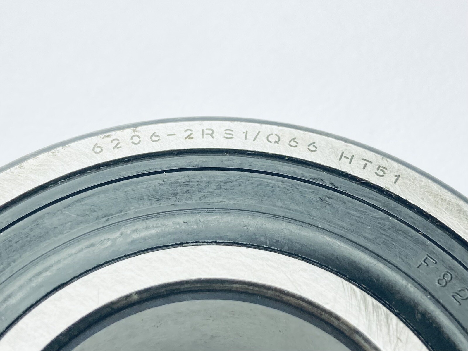 UNUSED SKF 6206-2RS1/Q66 HT51 SEALED BALL BEARING 30mmID 62mmOD 16mmW