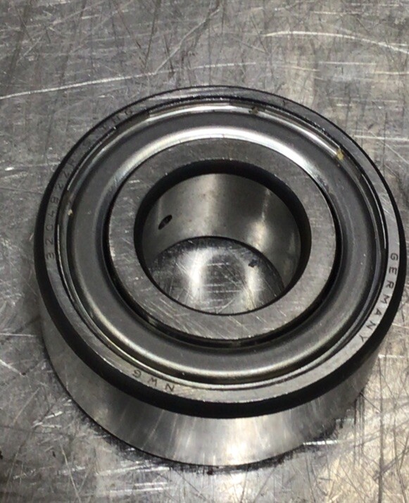 NWG 3204B2ZR.S.TNG Ball Bearing Nos Surplus No Original Box