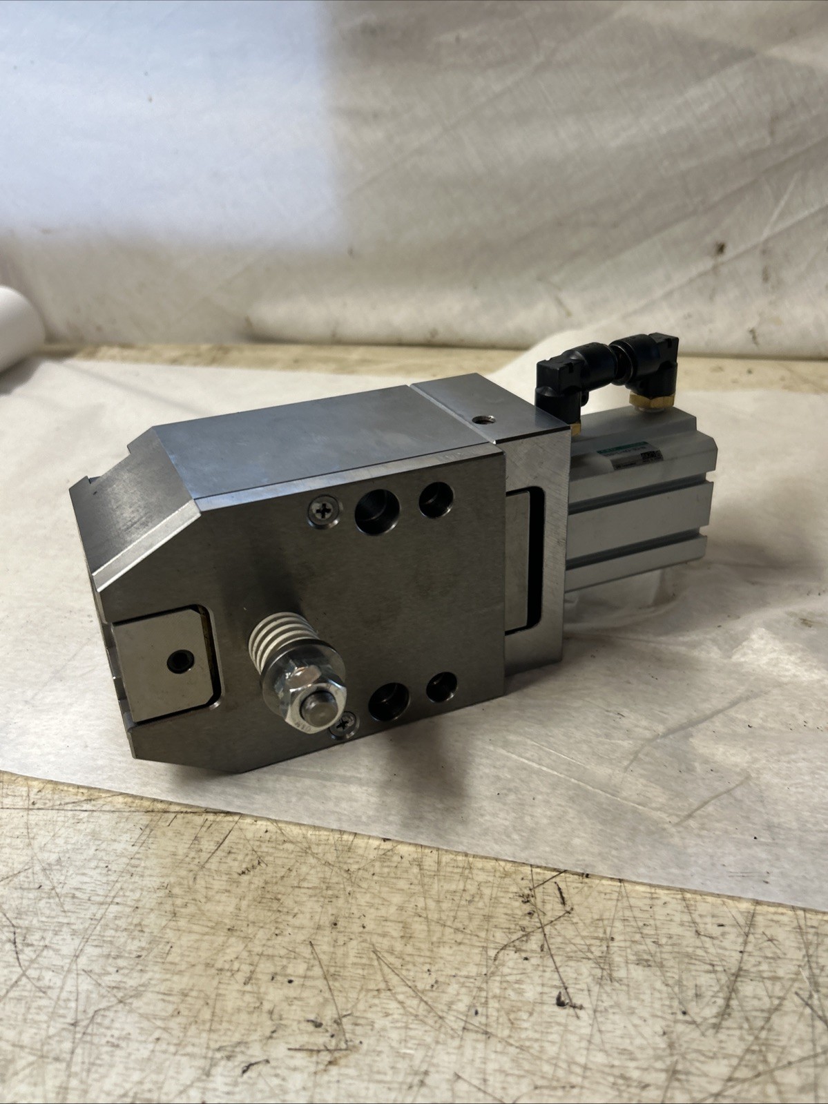 Sankyo Oilless Industry Removable punch retainer SHPUG70-L-Lhc. Ssd-l-40-30-n.