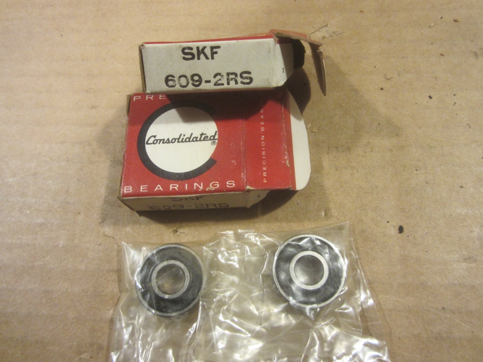 SKF 609-2RS1 Bearings Germany Re-Boxed 2pcs