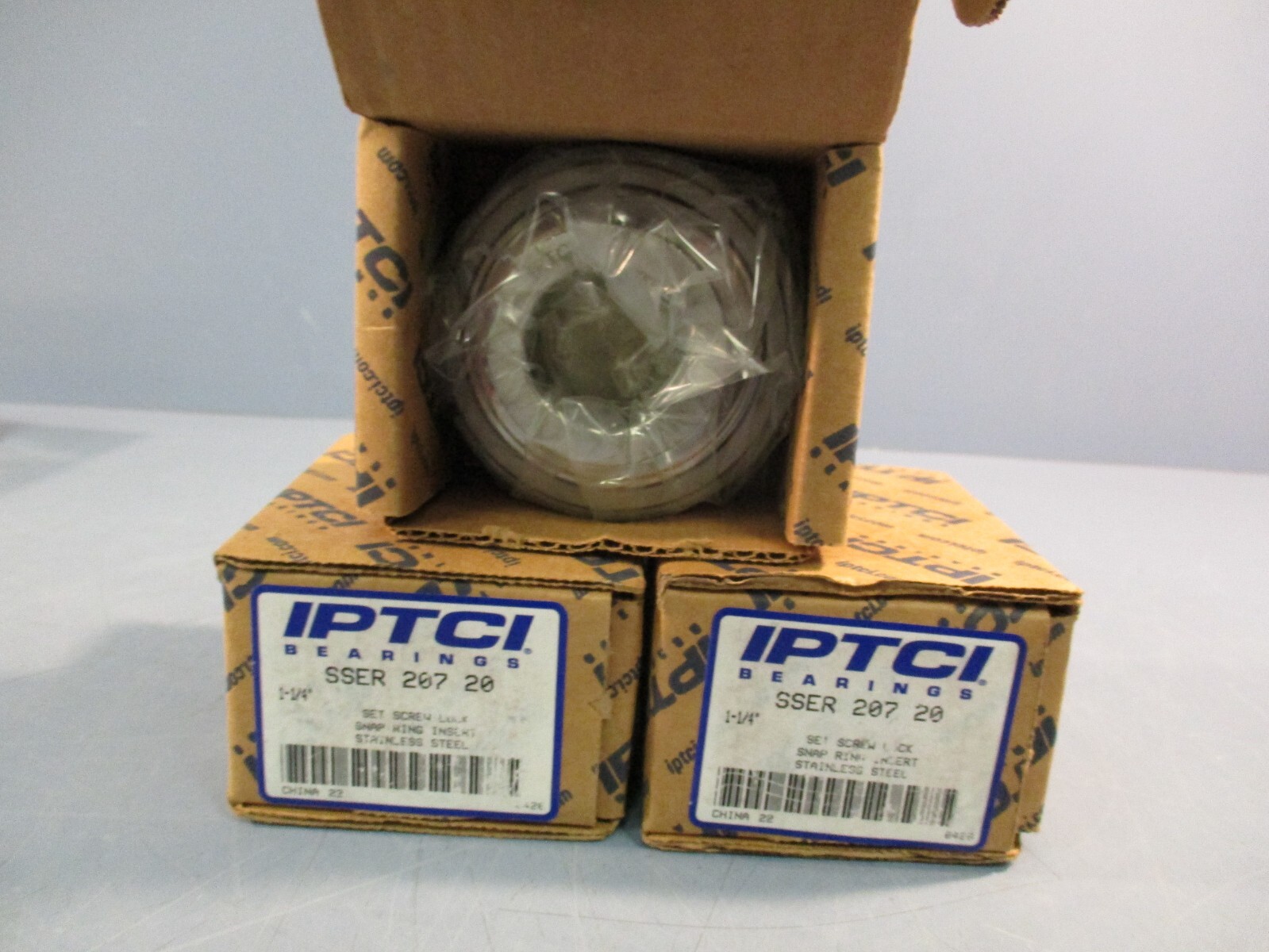 LOT OF (3) IPTCI SSER207-20 STAINLESS STEEL BALL INSERT BEARING 1-1/4″