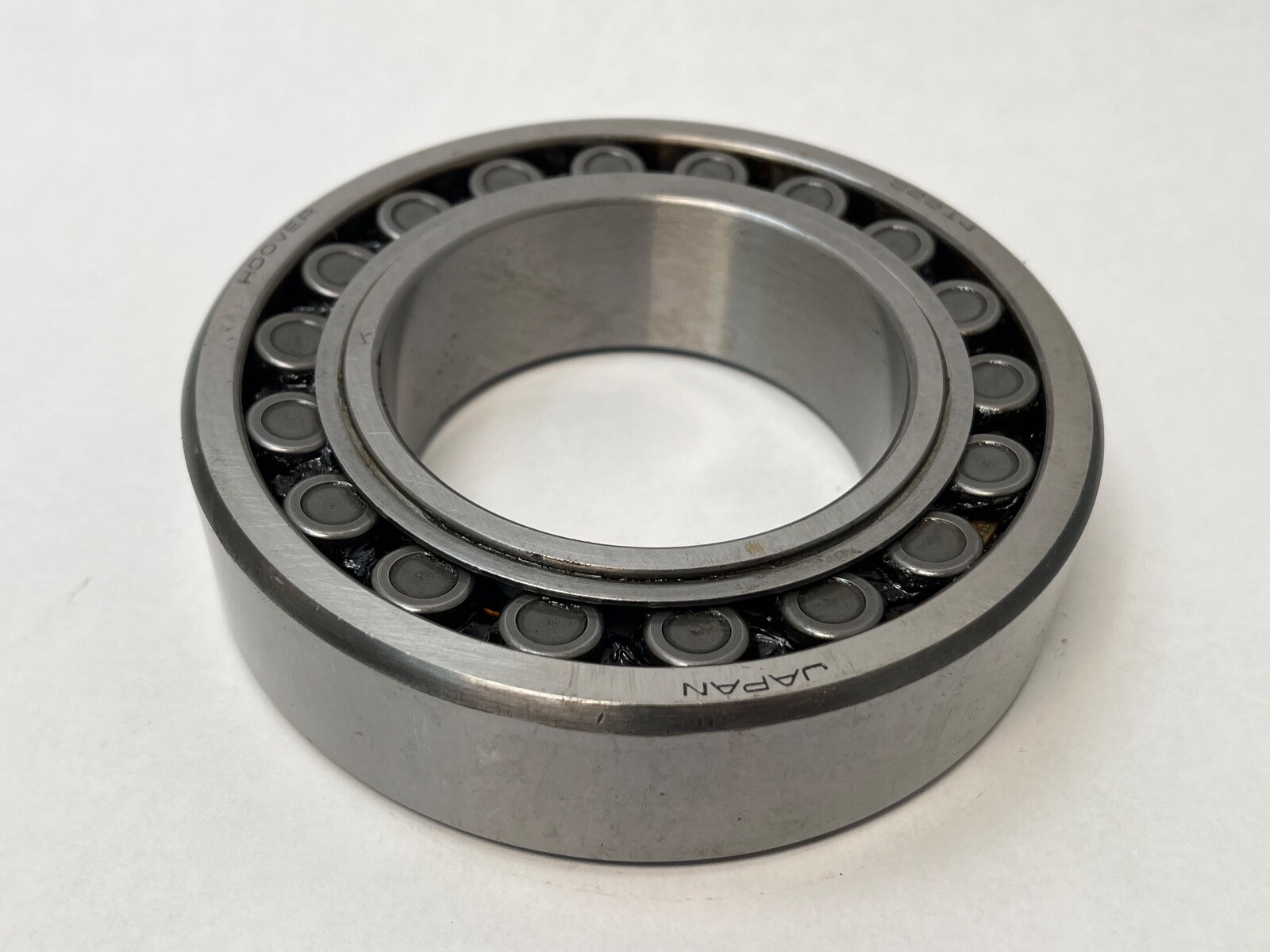 NSK 22214M Spherical Bearing 70x125x31 mm 22214 M MB Hoover Japan