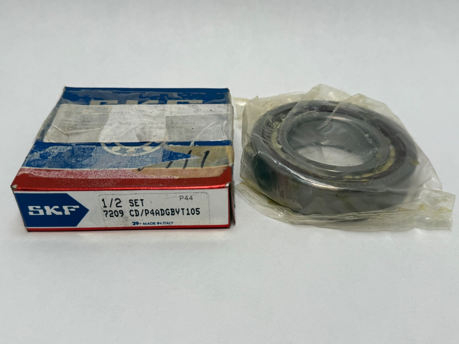 SKF 7209-CDGB/P4A Bearing 7209C 7209-CD-P4A-DGB-VT105 45x85x19 mm