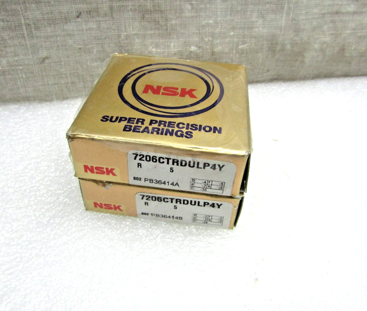 NSK England 7206CTRDULP4Y Super Precision 2 Bearing Set