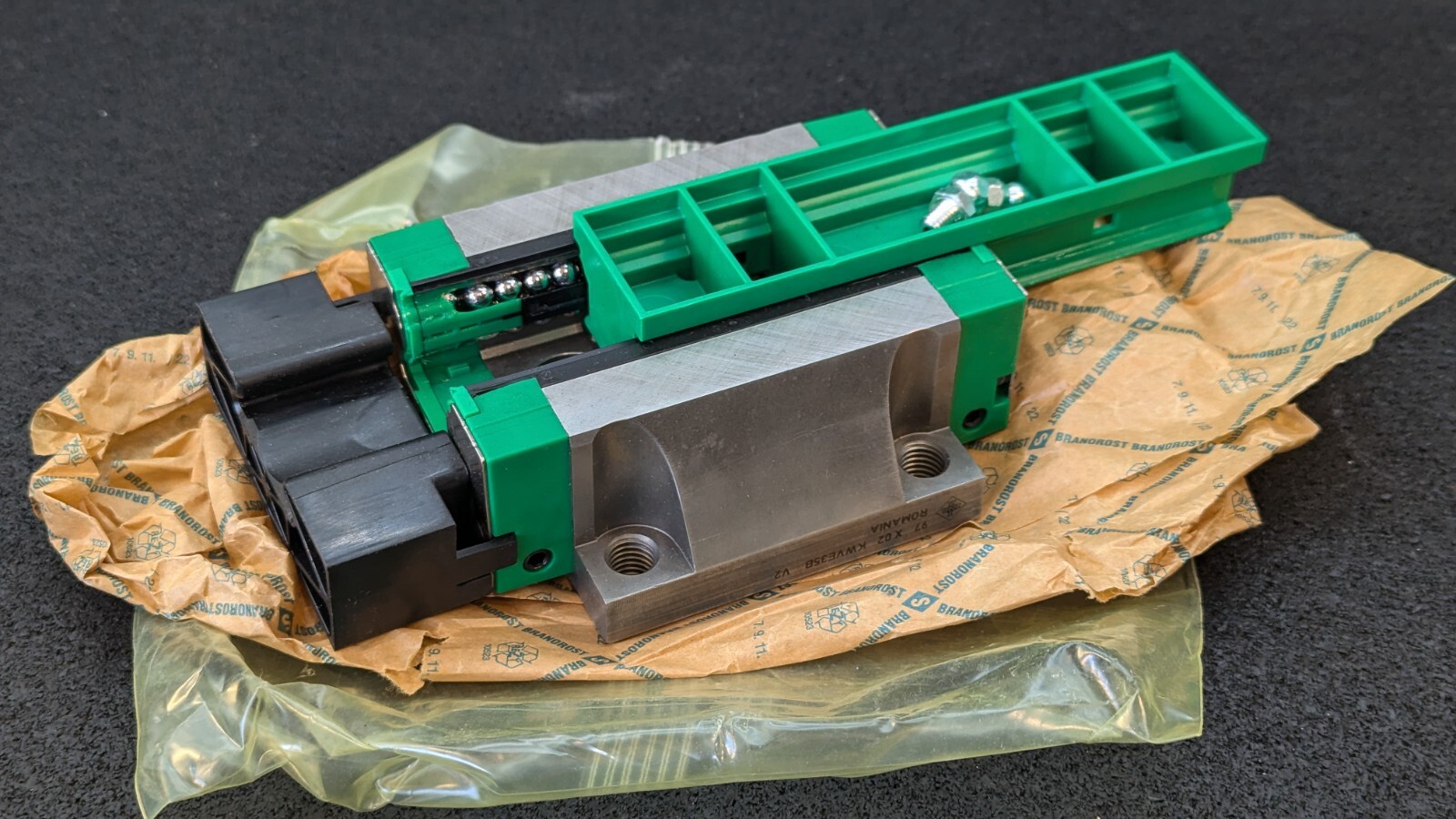 INA/Schaeffler Technologies KWVE35-B-V2 (97 x 02 mm) LINEAR PLAIN UNIT