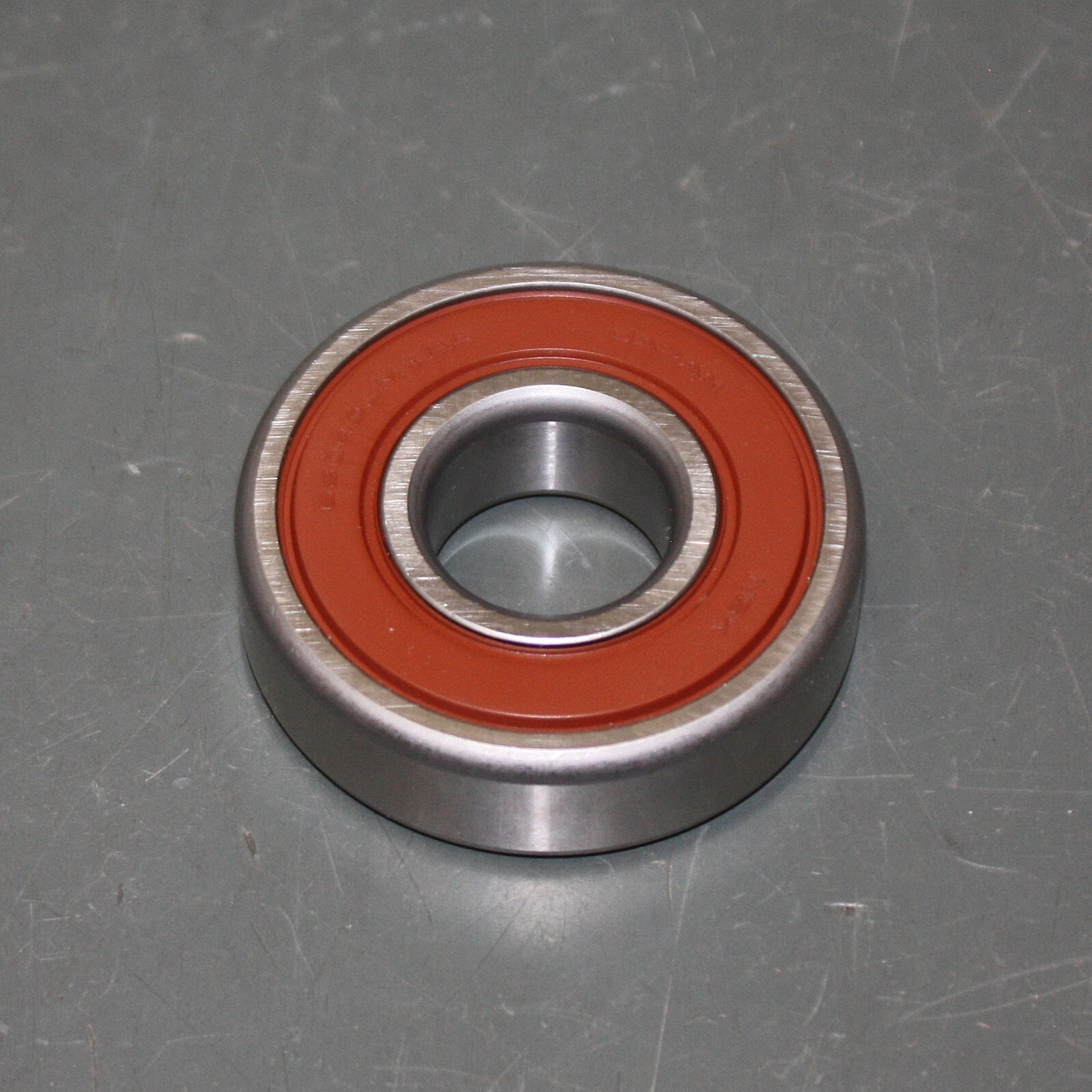 (10) NSK Radial Ball Bearing 6304DUM18A, 52mm x 15mm x 20mm, Straight Bore