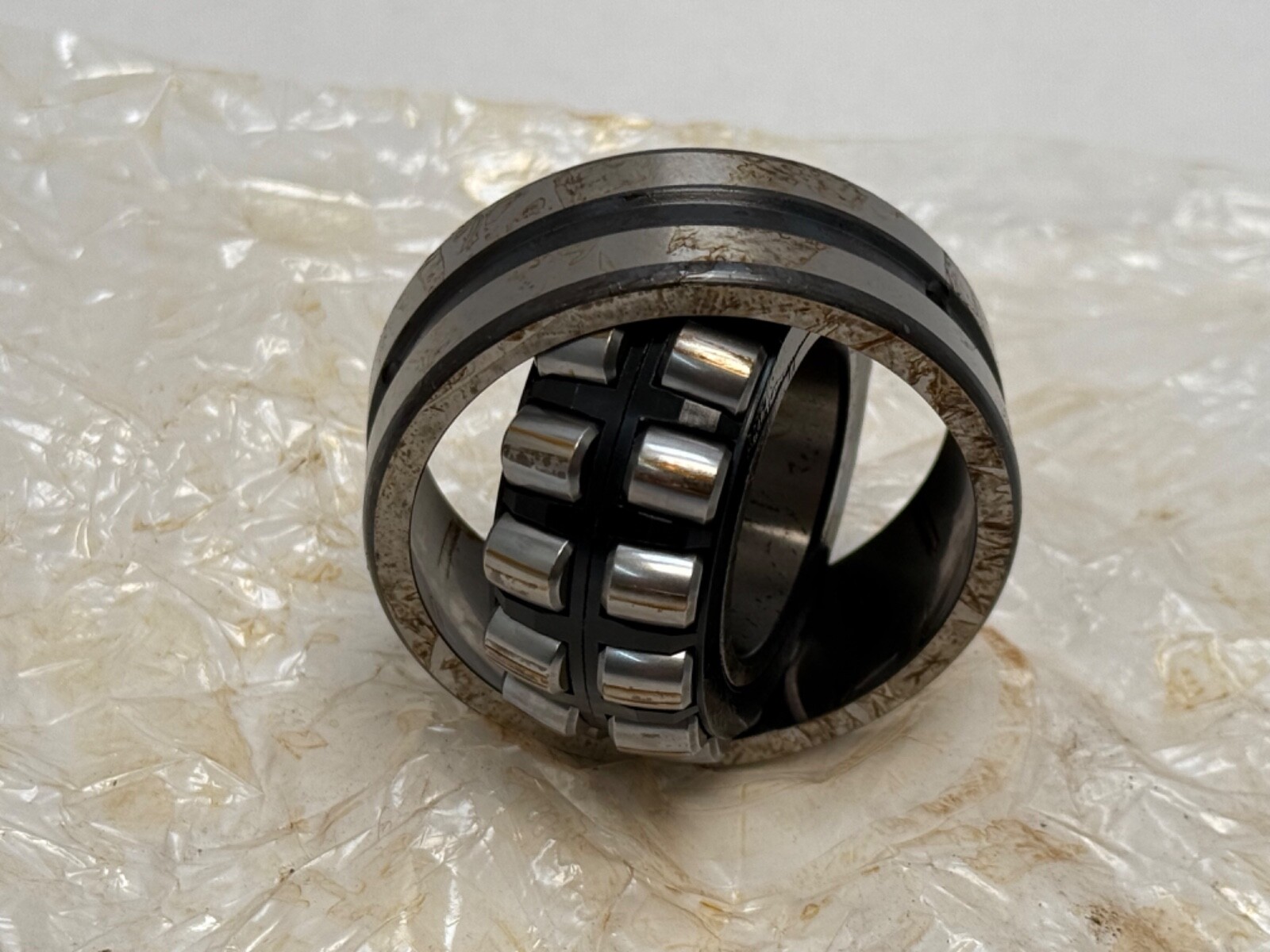 FAG 22205ESK.TVPB Bearing 22216E 22205-E-S-K-TVPB-C3-W33 25x52x18 mm