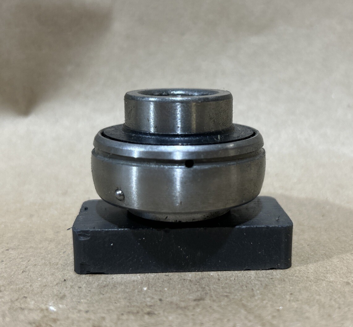 UC202-10S Wide Inner Ring Insert Bearing Lot of 25 5/8 40MM Sperical OD