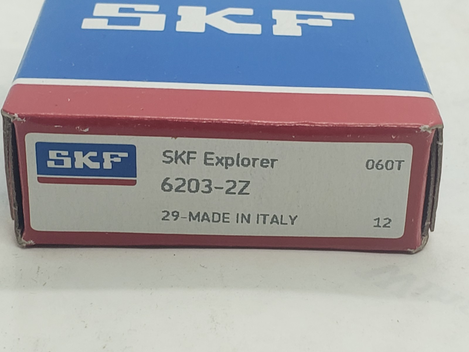 SKF 6203-2Z DEEP GROOVE BALL BEARING WITH SHIELDS 17x40x12mm, LOT OF 5, NIB