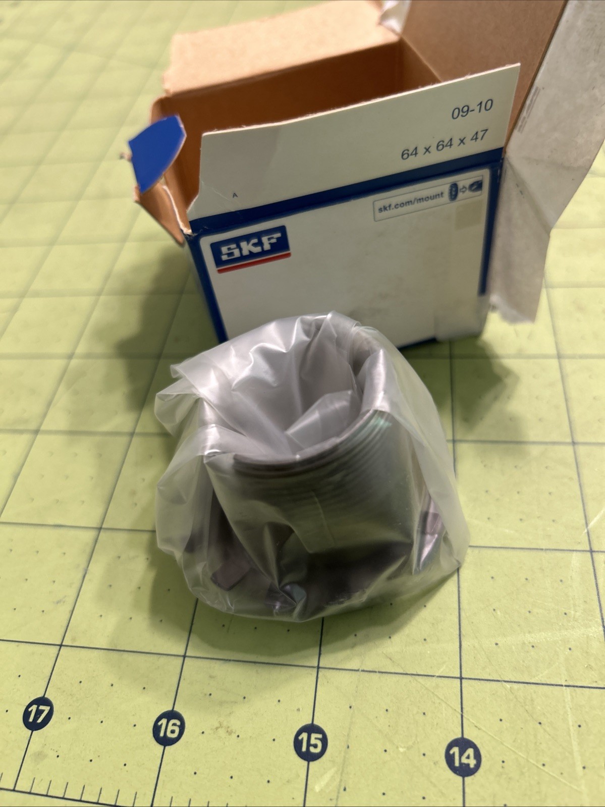 NEW SKF H207 Bearing Adapter Sleeve 30mm Bore