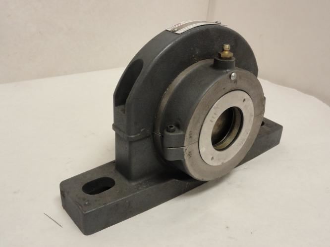 207946 Old-Stock; Cooper 01EBCP111GRAT Split Pillow Block Bearing; 1-11/16″ID