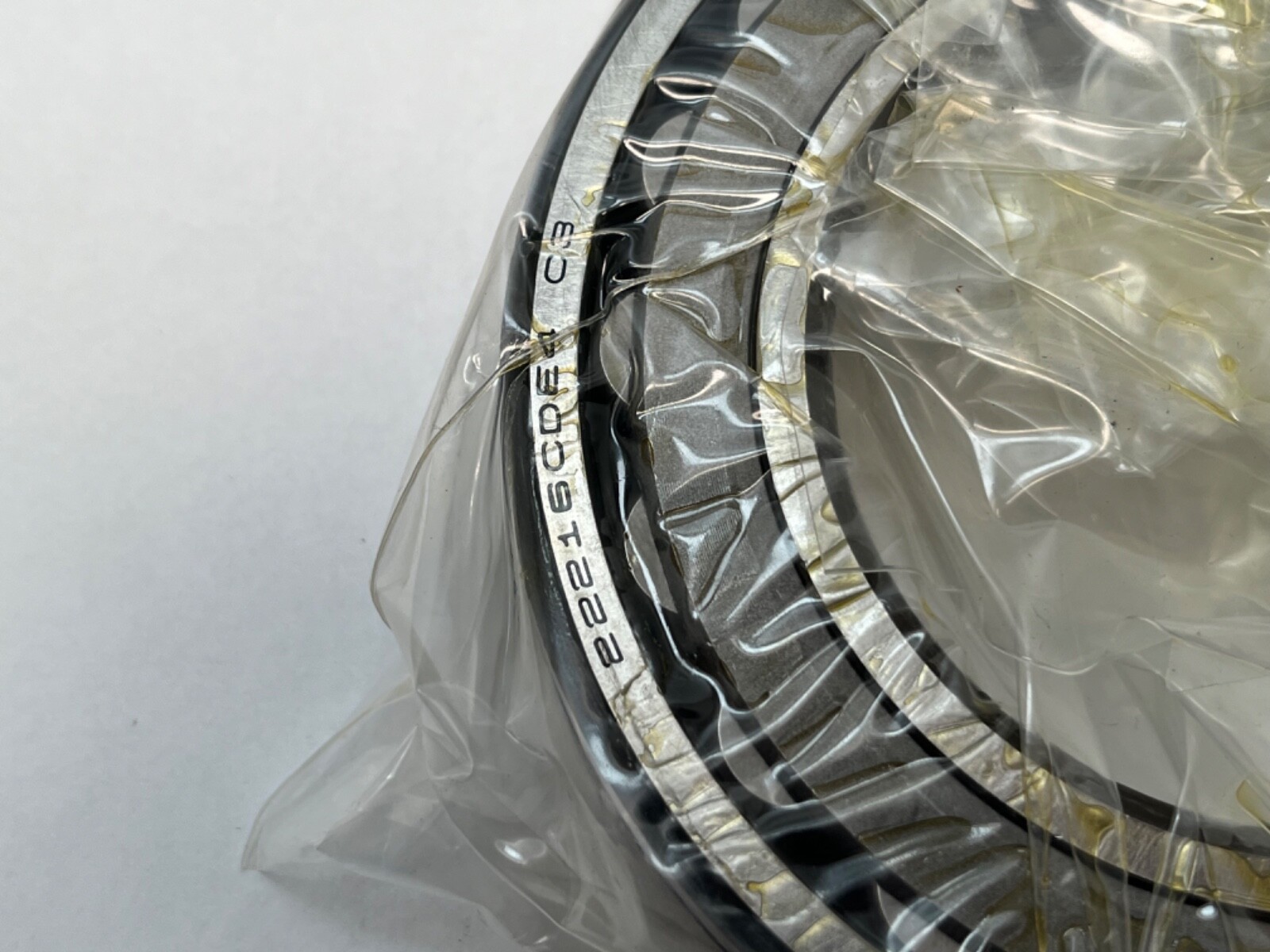 NSK 22216CDE4C3 Bearing 80x140x33 mm 22216 CD W33/E4 C3 Japan