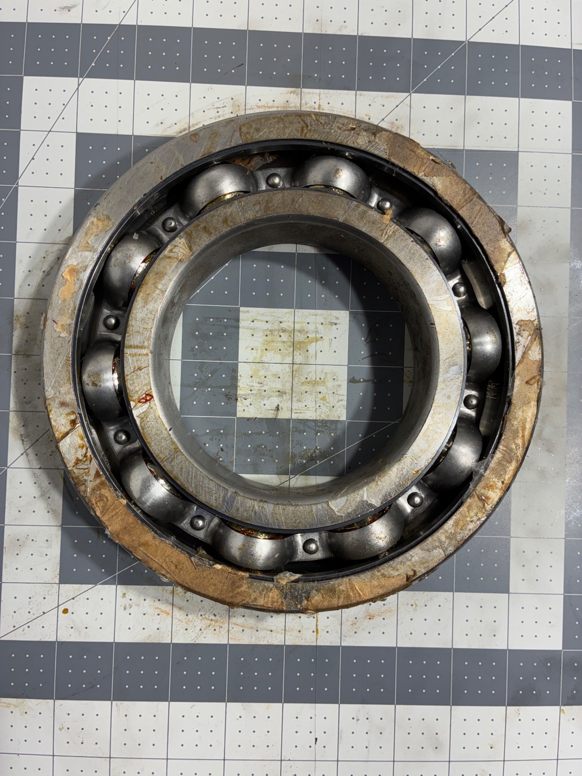 SKF 6222 – Single Row Deep Groove Ball Bearing – Made in USA – New Open Box
