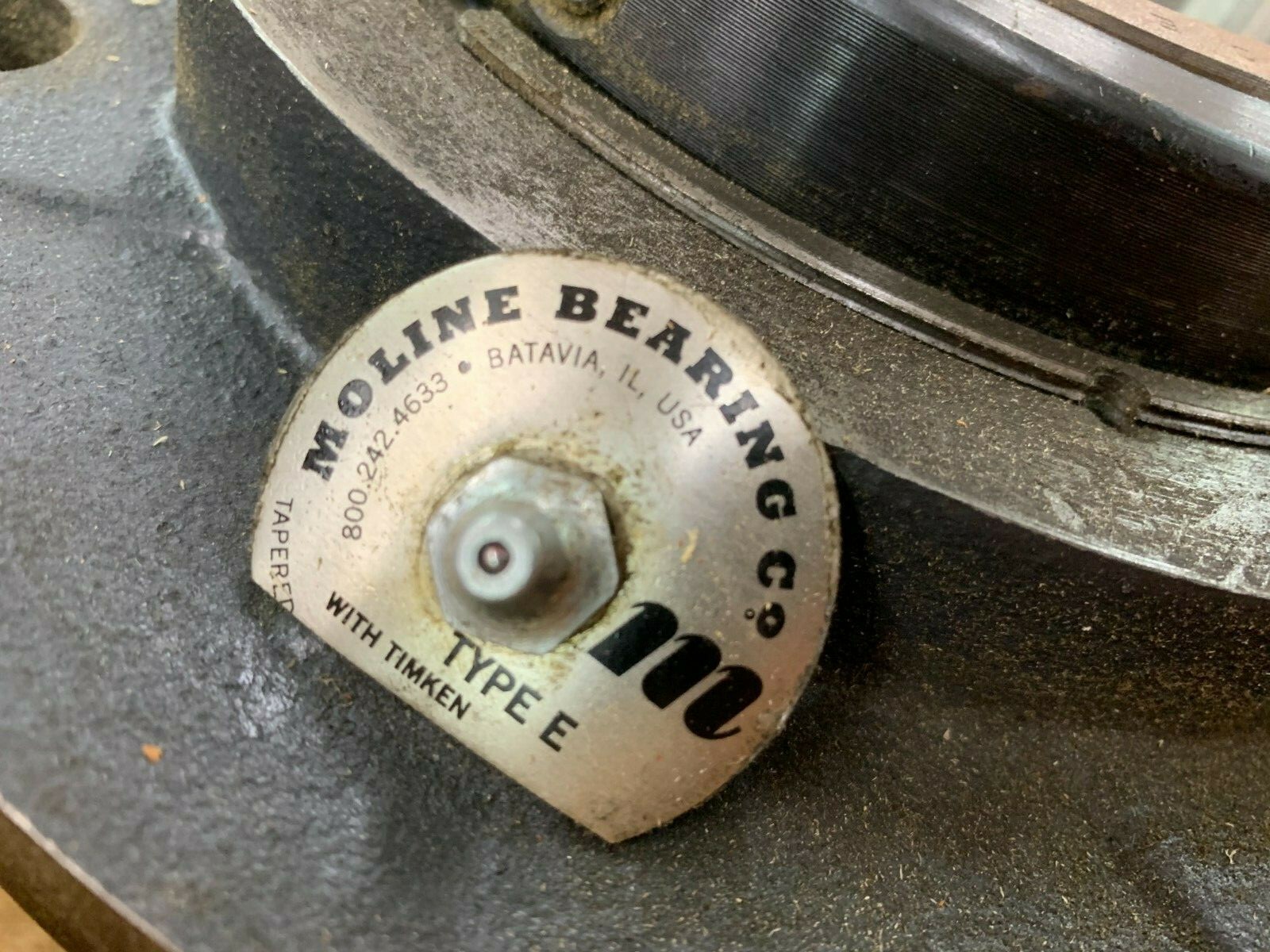 NEW IN BOX MOLINE 4-BOLT TYPE-E PILOTED FLANGE BEARING 3-7/16″ BORE 113-01-307