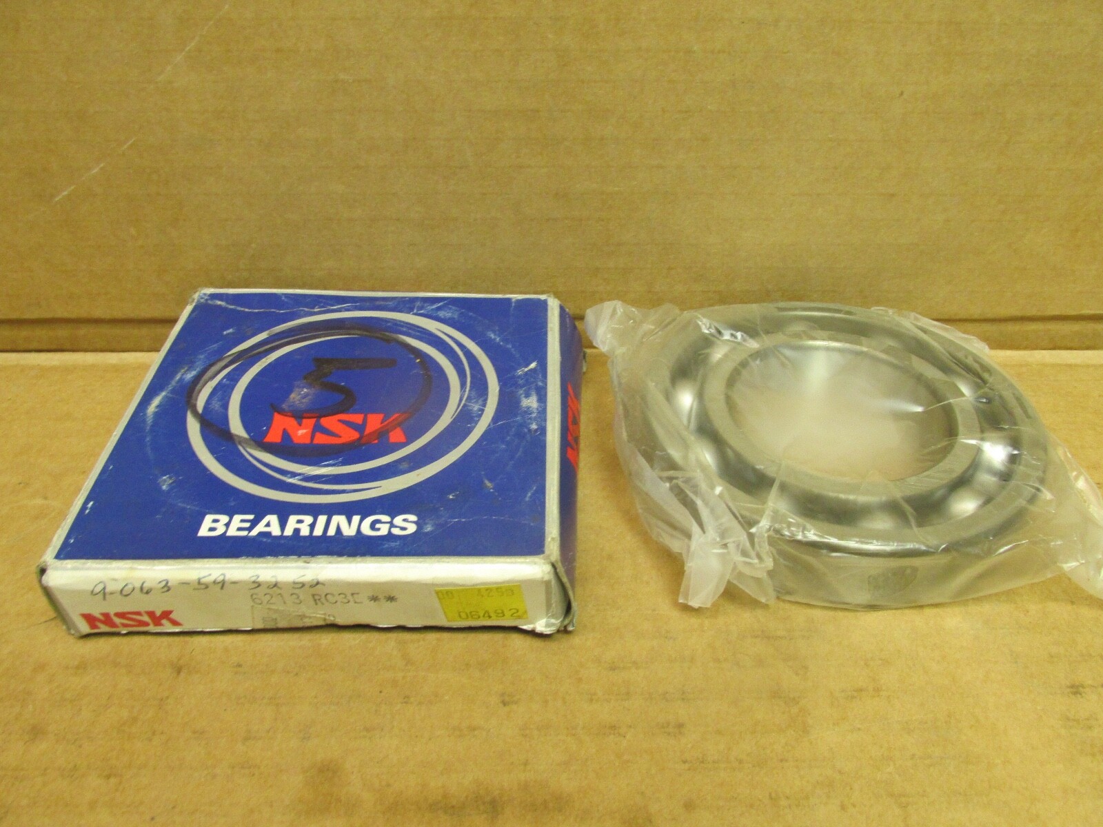 NSK 6213RC3E Bearing Open 65x120x23 mm 6213 R C3 E 6213RC3 Japan