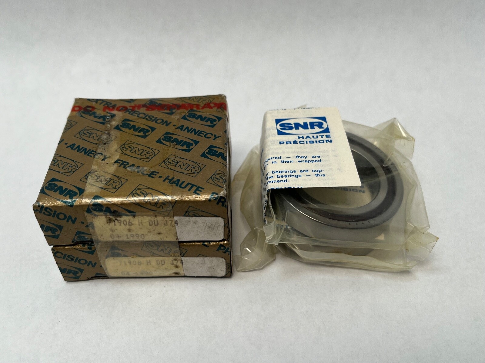 SNR 71906HDUJ74 Bearing 30x47x9mm 7906-E-T-DUL-P4 71906-H-DU-J74 France 2 Pcs