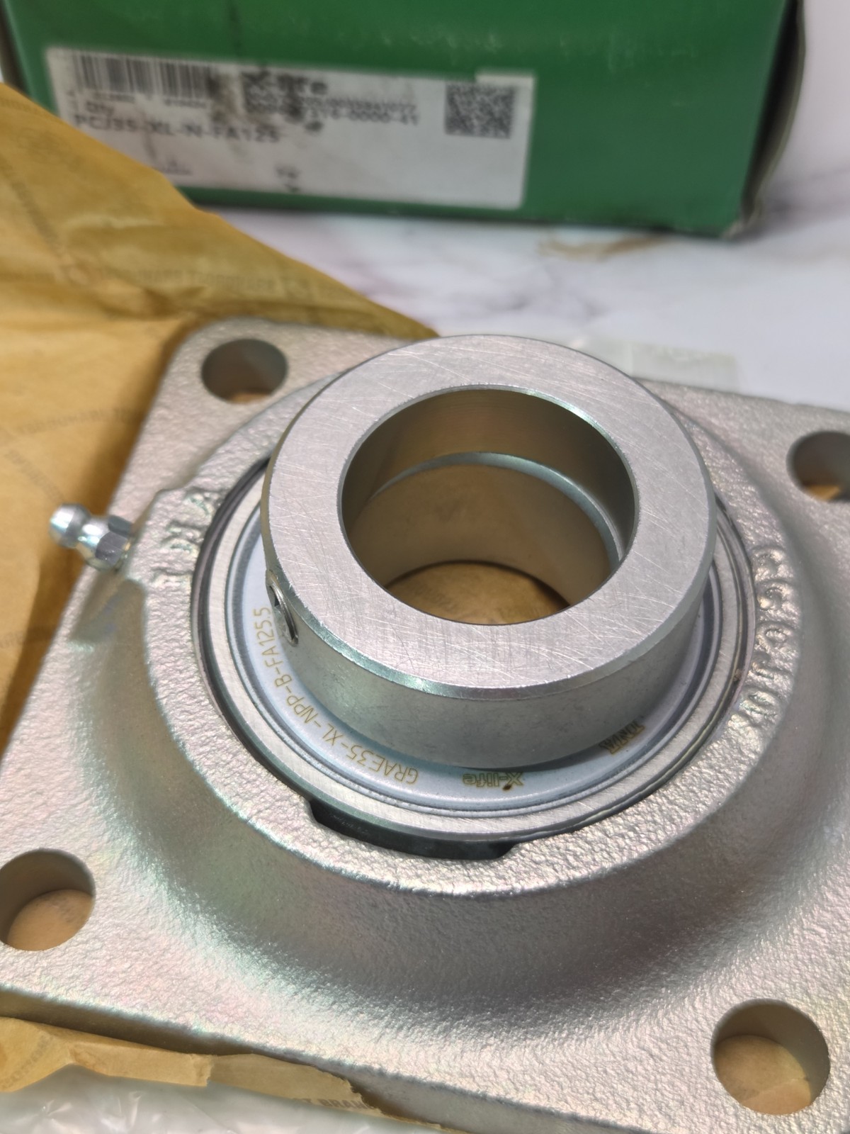 NEW! PCJ35-XL-N-FA125 INA 35 x 118 x 50,5 mm HOUSING/BEARING ASSY