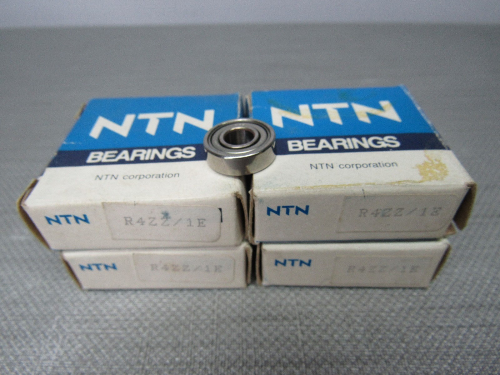 NTN R4ZZ/1E Miniature Ball Bearing Lot of 4