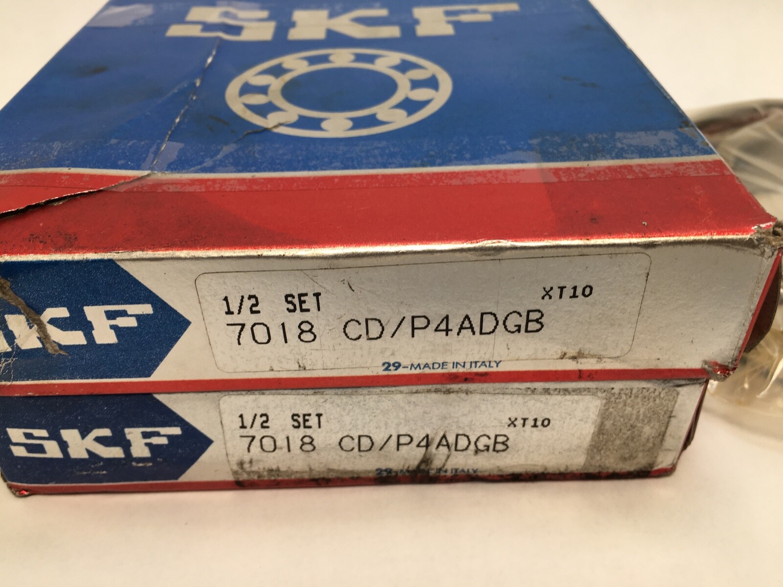 SKF 7018-CD/P4ADGB Angular Bearing 90x140x24 mm 7018-CD-P4A-DGB Italy 2 pcs