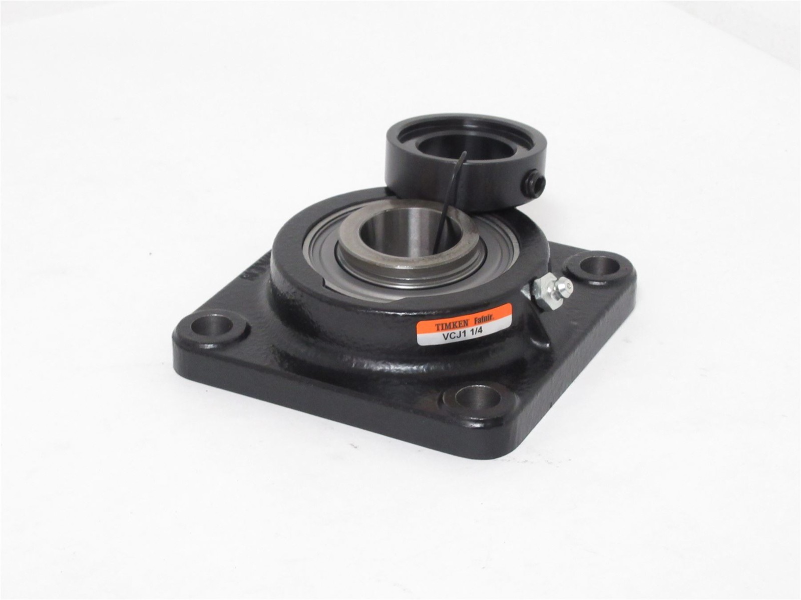 238963 New-No Box; Timken VCJ1 1/4 Flange Bearing; 1-1/4″ Shaft; 4 Bolt Flange