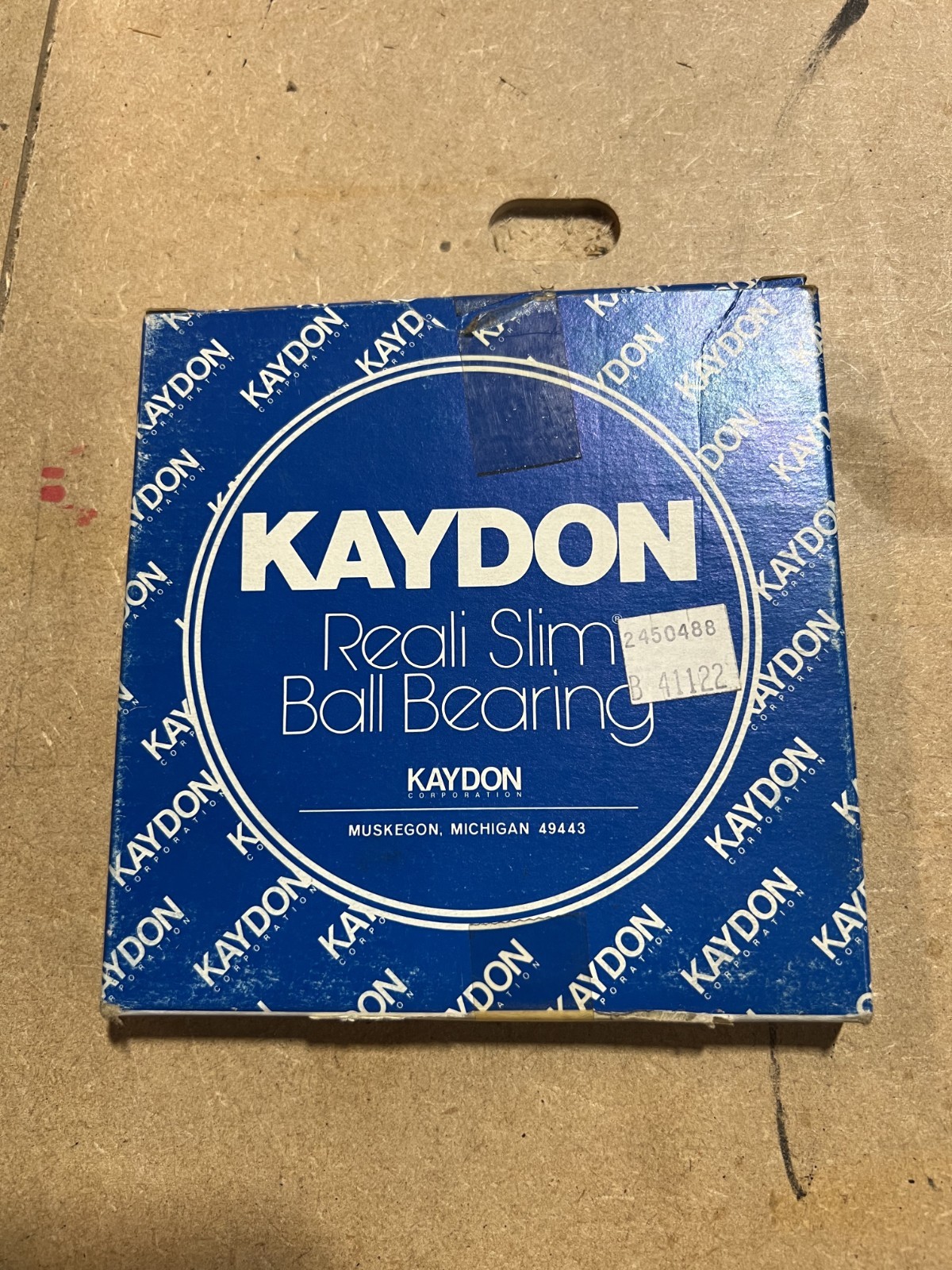 KAYDON KA-040-ARO Slim Section Angular Bearing 4×4-1/2×1/4″ KA040ARO Brass Cage