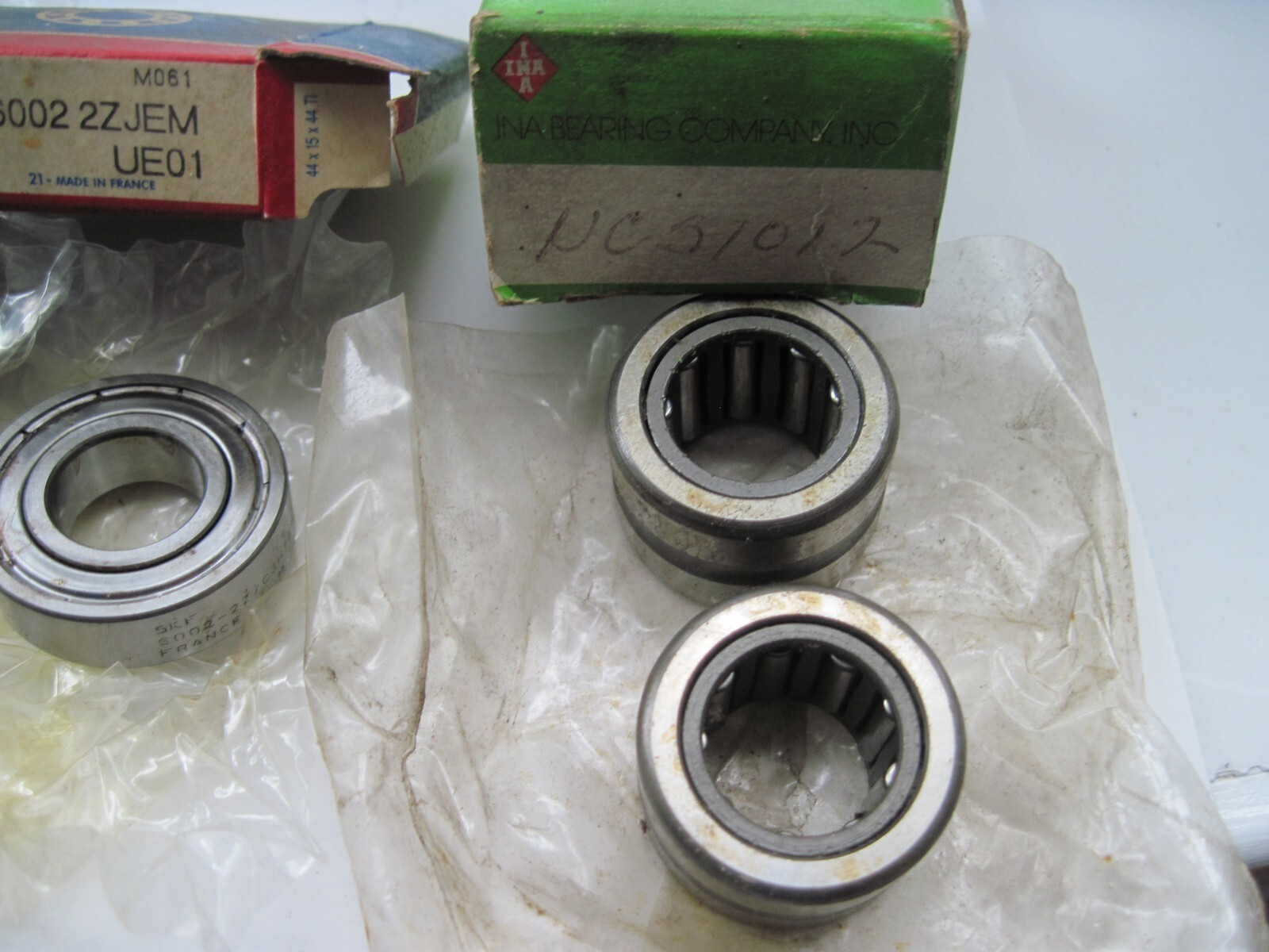 Lot of 11 Bearings and Oil Seals, (3) Are SKF 7868 Shaft Seals, NOS