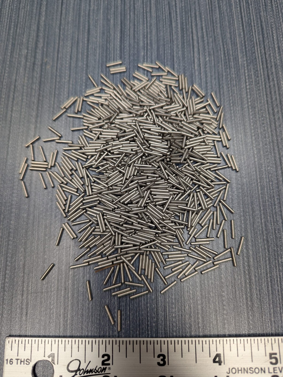 Lot of 1000 = 9.5mm x 1.5mm Needle Roller Bearings 52100 Steel