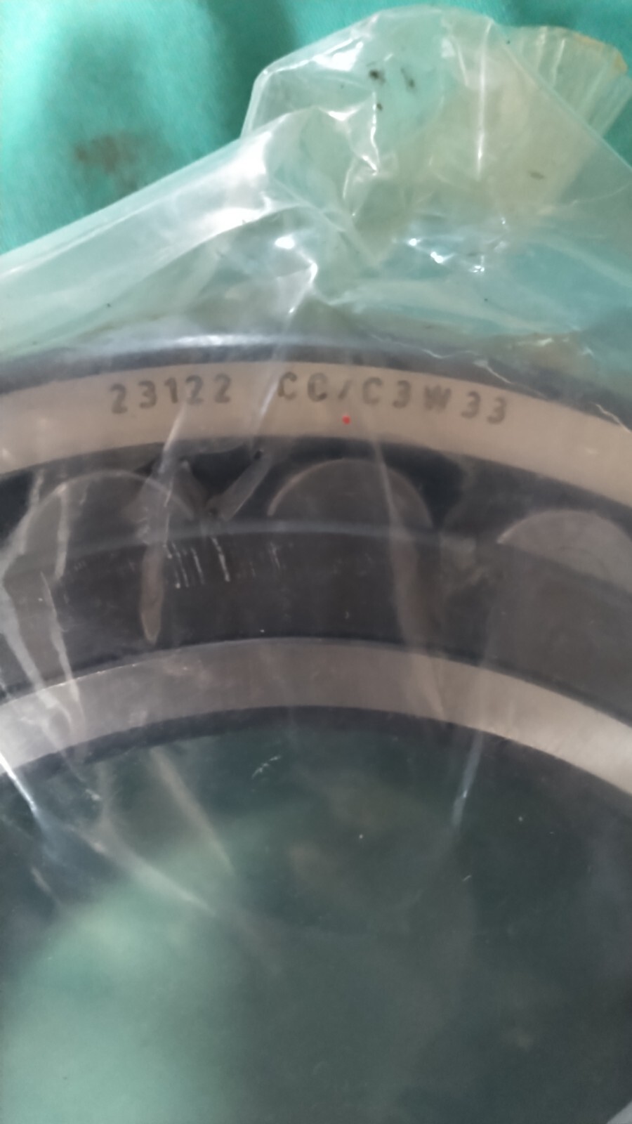 SKF 23122 CC/W33 Roller Bearing – Silver