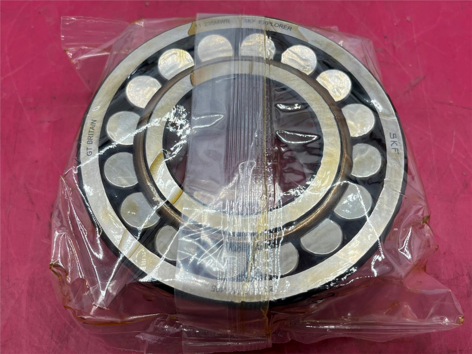 SKF 22312 EK/VA405 Spherical Roller Bearing – 60x130x46