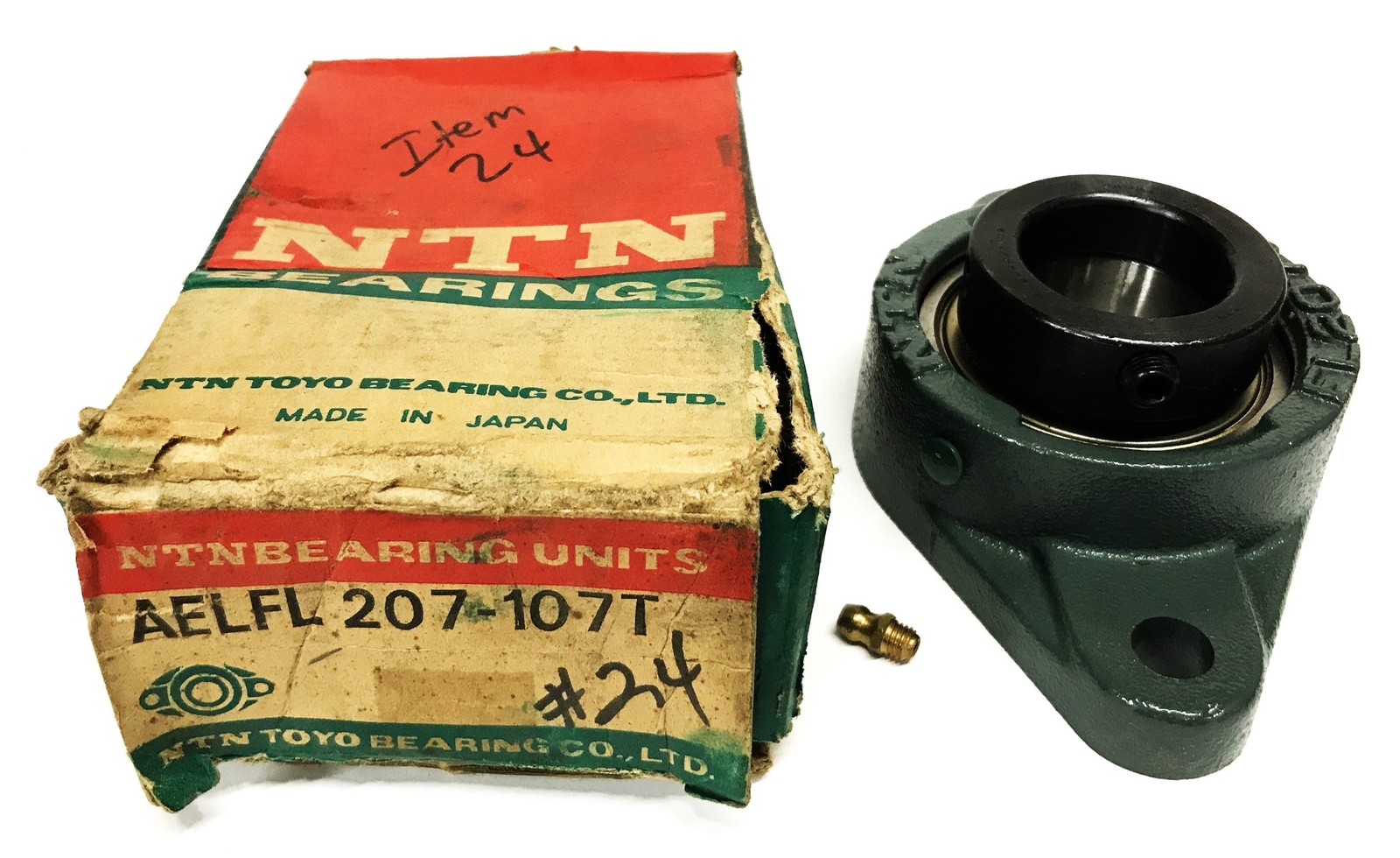NTN Flanged Ball Bearing Housing Unit AELFL207-107T NOS