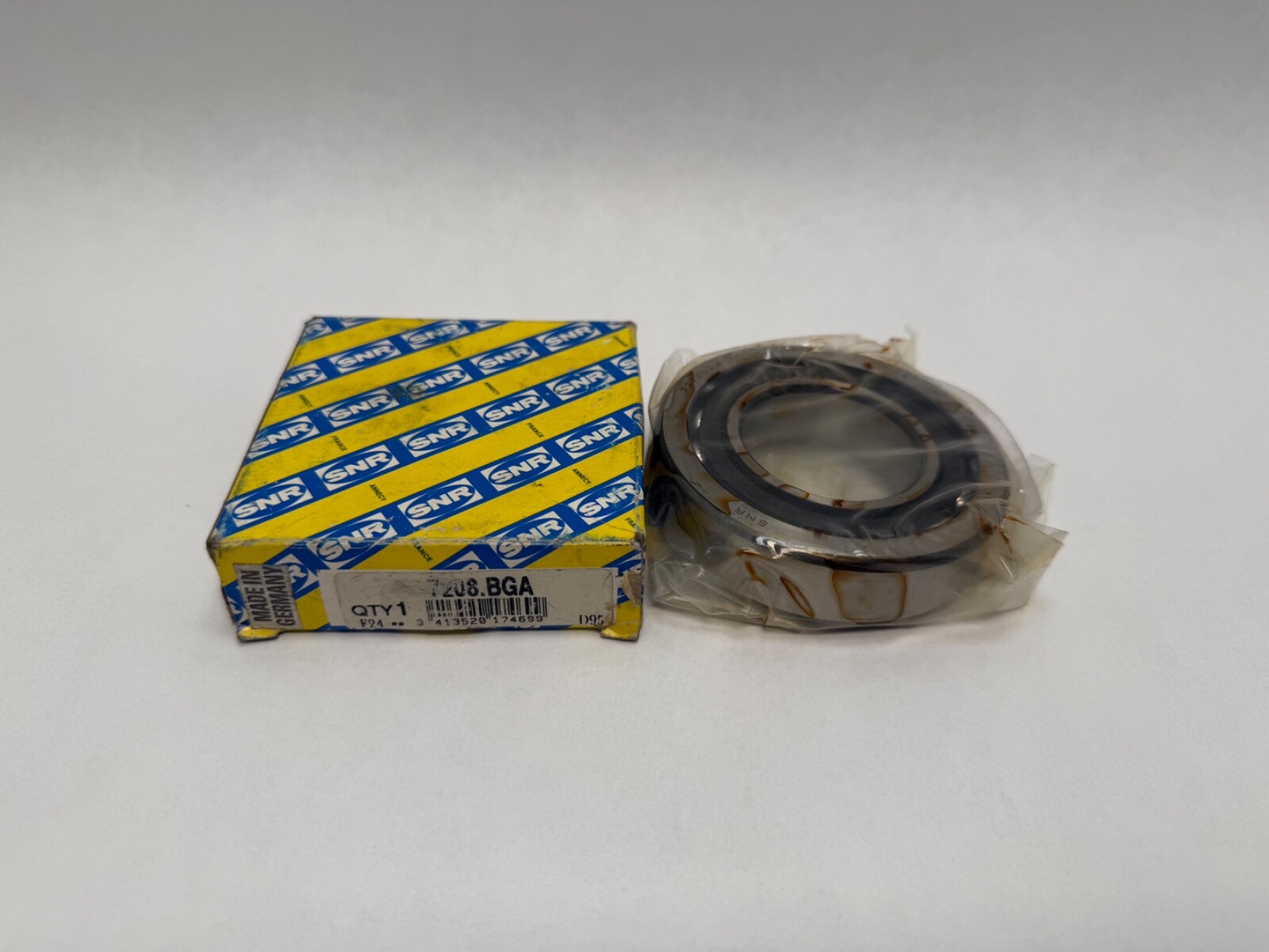 SNR 7208BGA Bearing 7208B 7208-B-G-A 40x80x18 mm