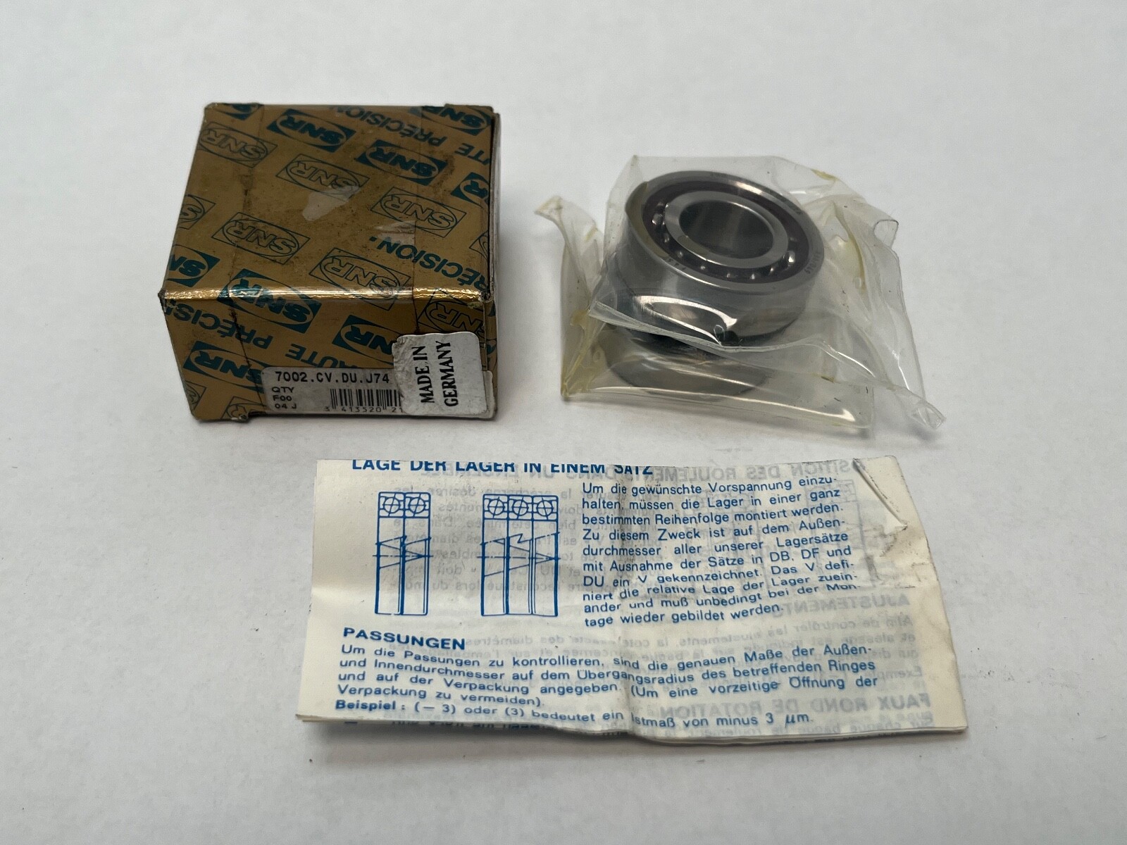 SNR 7002CVDUJ74 Bearing 15x32x9 mm 7002-C-T-DUL-P4 7002-C-V-DU-J74 France