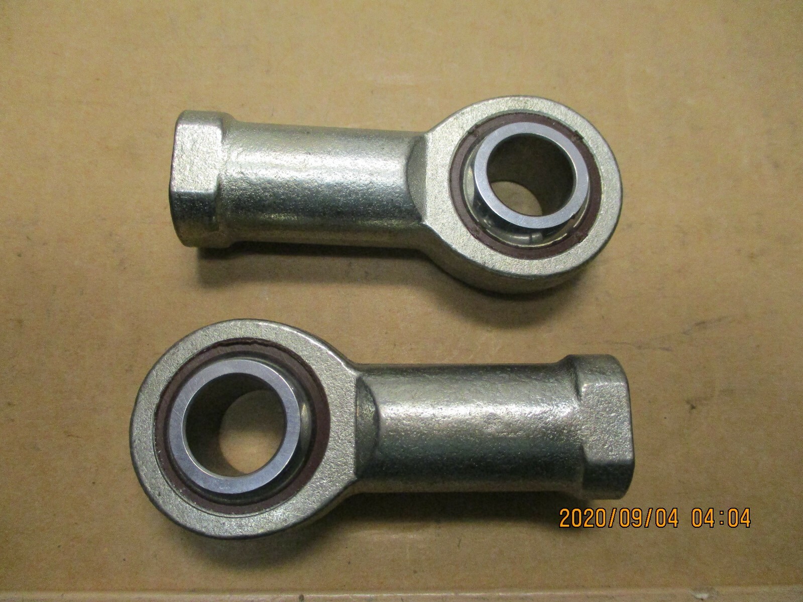 NEW OTHER NMB ROD END 5/8″BORE, FEMALE, 5/8-18 THREAD, R.H., TEFLON LINER, 2XLOT