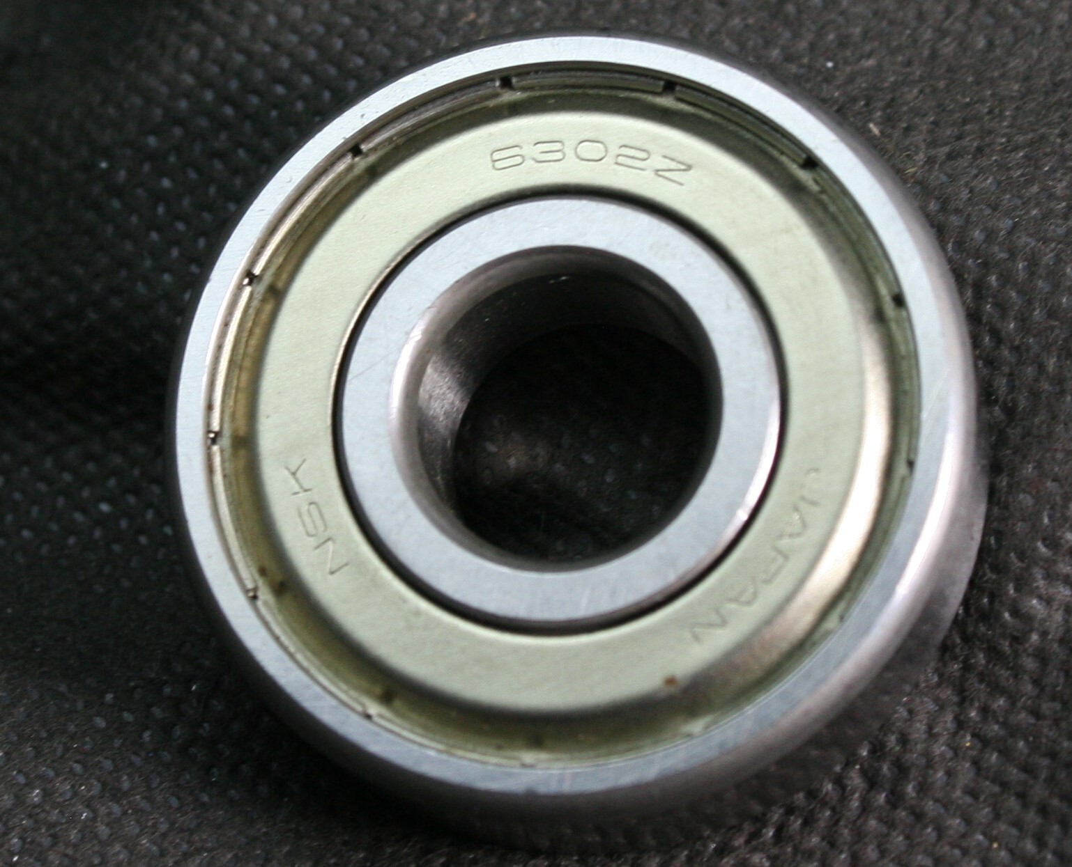 One (1) NSK 6302 ZZ Deep Groove Bearing 15 MM Bore Japan NEW
