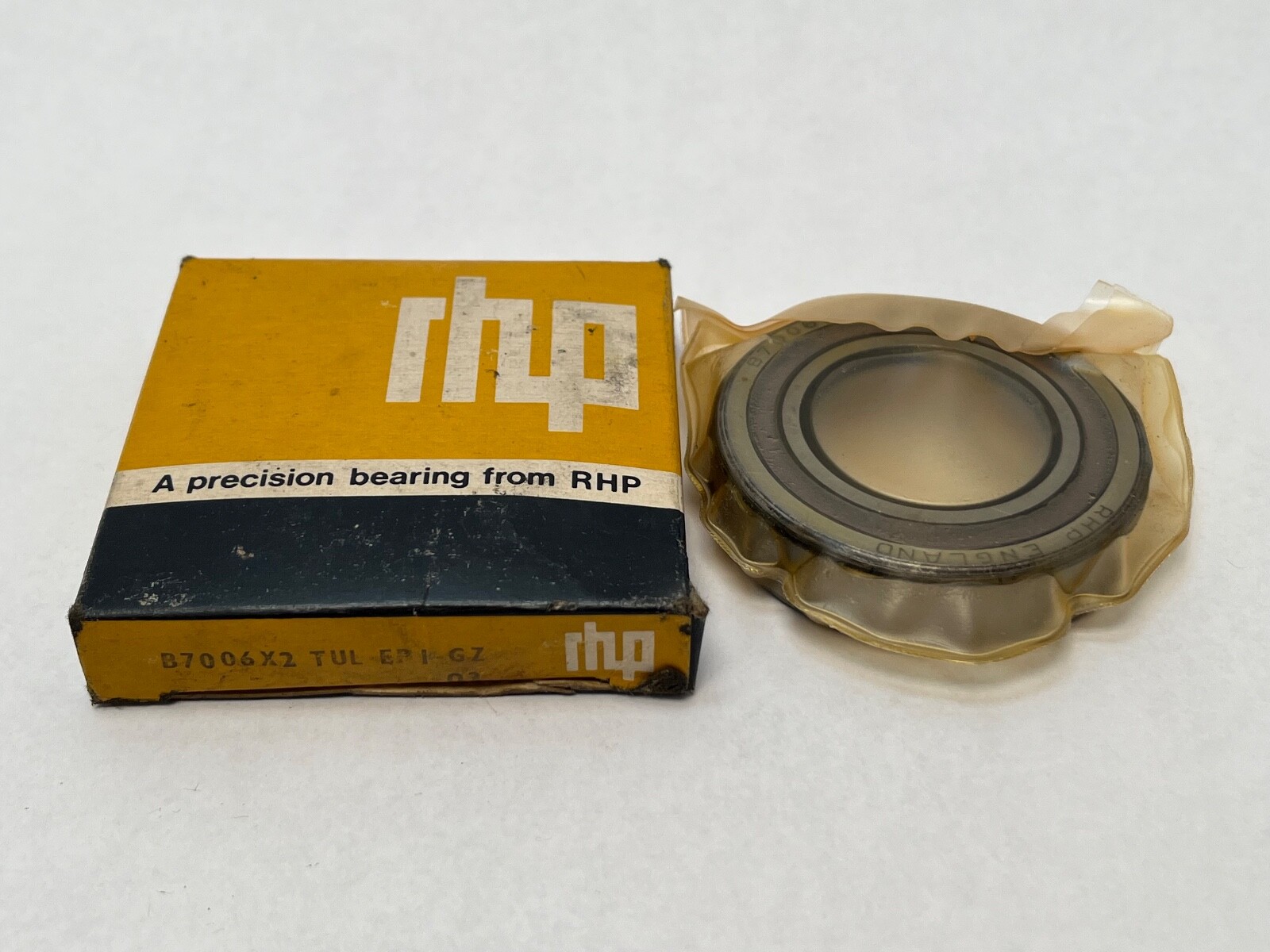 RHP 7006CTSULP0 Bearing 30x55x13 mm 7006C 7006-C-T-SUL-P0 England 2 Pcs