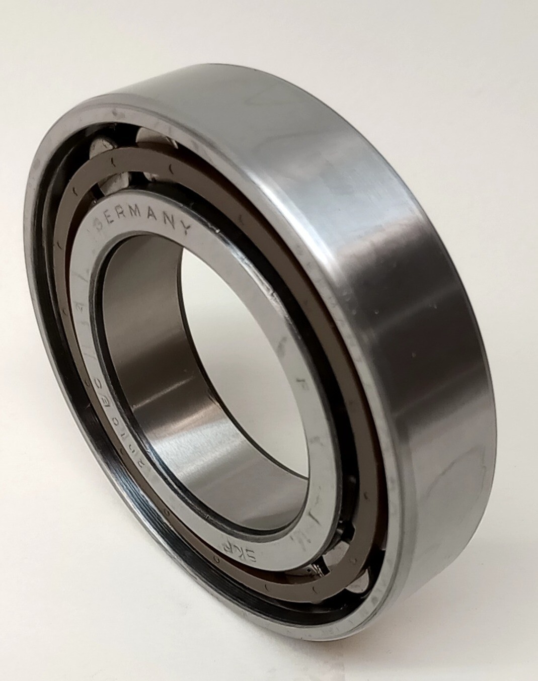 SKF N 210 ECP Cylindrical Roller Bearing 50mm ID X 90mm OD X 20mm W N210ECP