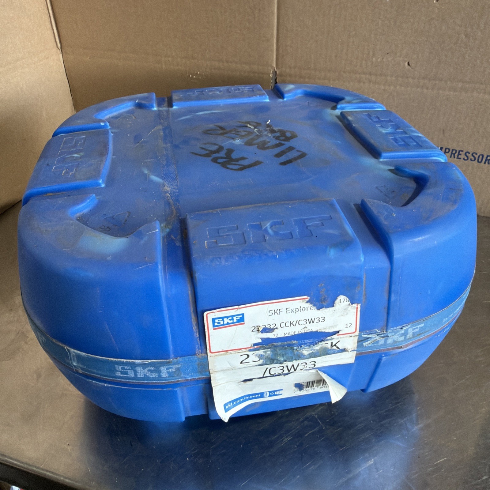 SKF 23232CCKC3W33 SPHERICAL ROLLER BEARING 23232 CCK/C3W33 Nos Surplus
